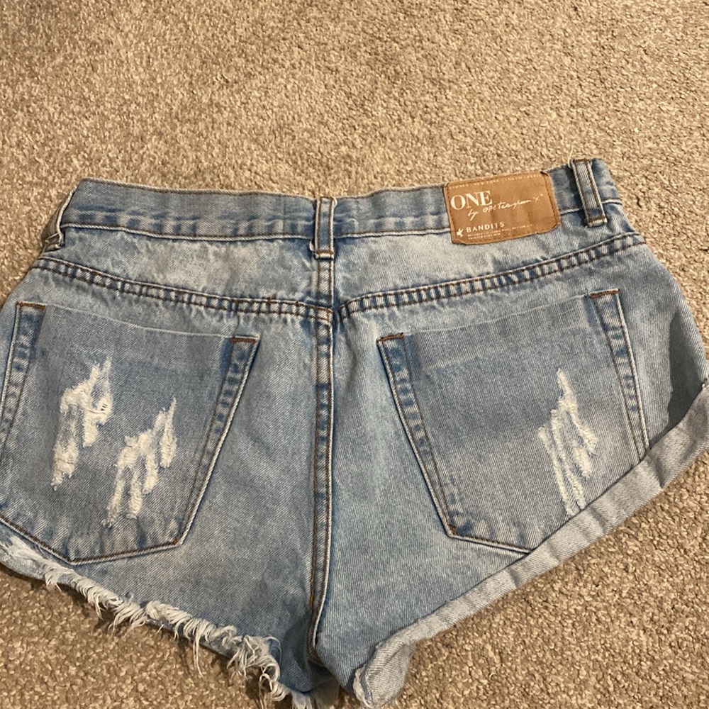 Used! No stains or extra holes - Picture 2 of 4